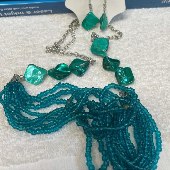 Jaclyn Smith Necklace and Earrings - Picture 4 of 4